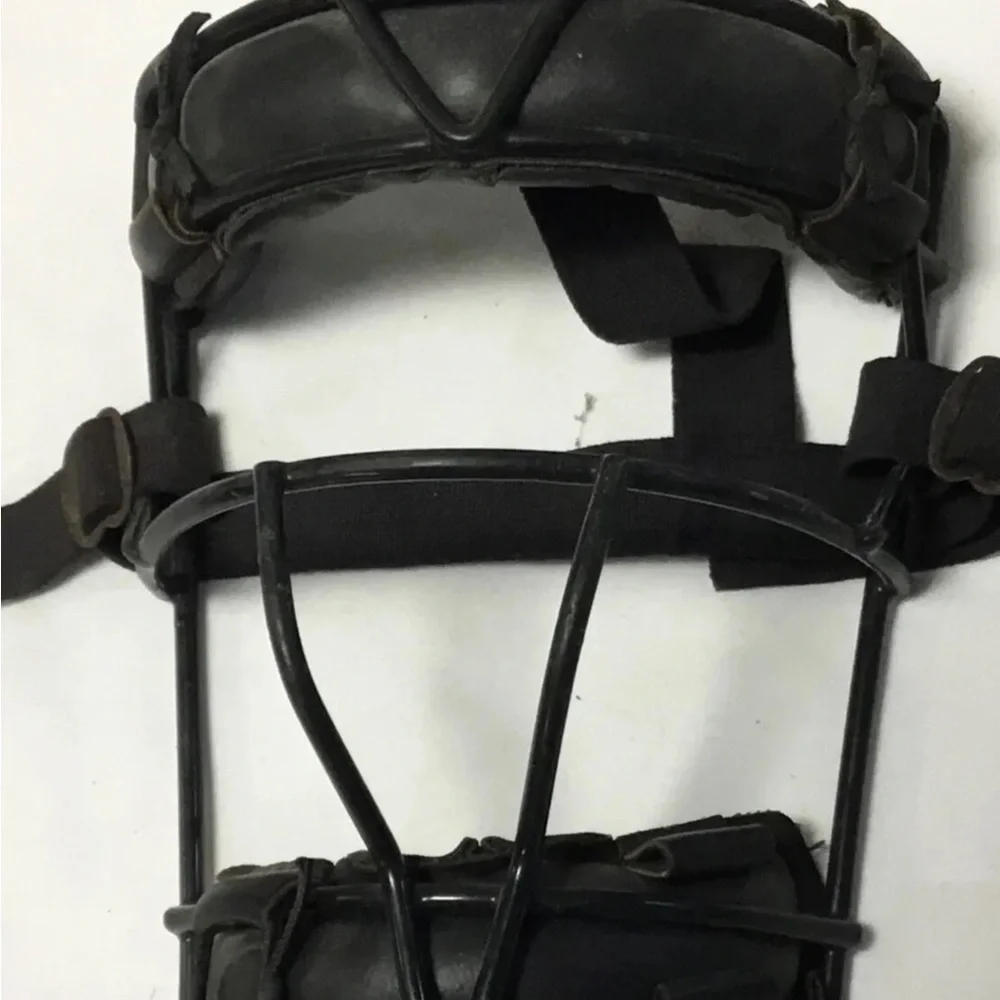 Vintage 1960s Baseball Catcher/Umpire Mask; Sports Bar Wall Hanger Wilson #A9914